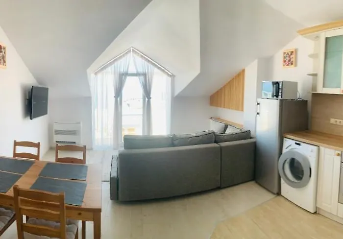 Apolonia - Boutique Family Apartment