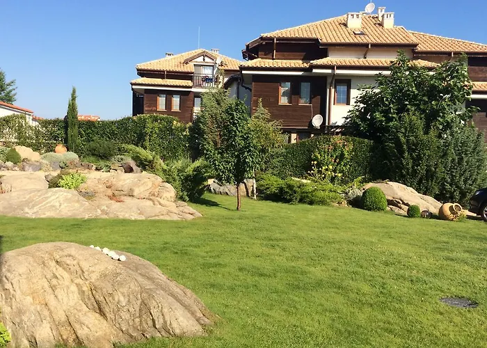 Apolonia - Boutique Family *