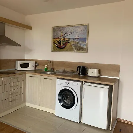 Apolonia Apartment *