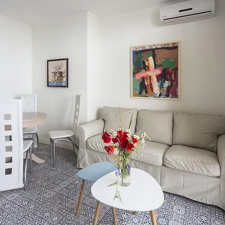 Apartment Apolonia *