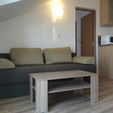 Apartment Apolonia *