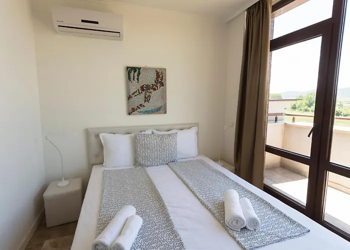 Apolonia - Boutique Family * Sozopol