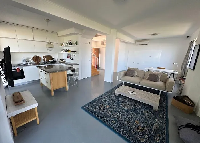 Apolonia - Boutique Family סוזופול