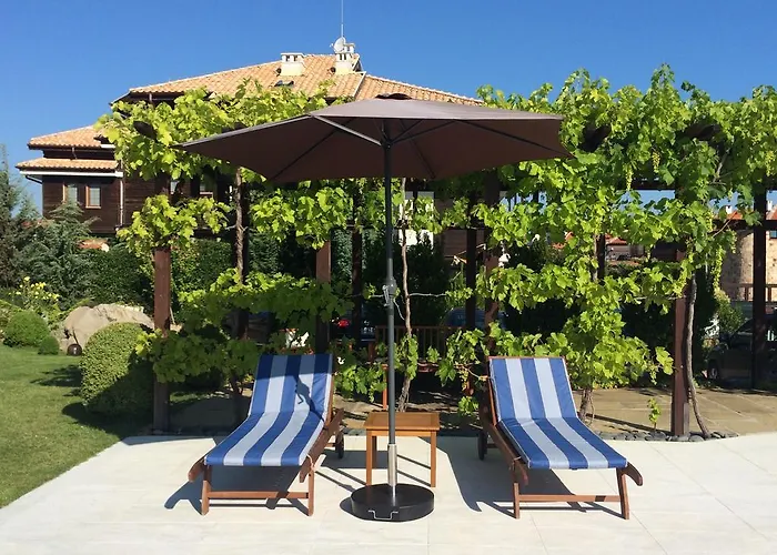 Apolonia - Boutique Family *