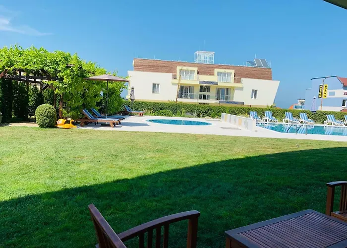 Apolonia - Boutique Family * סוזופול